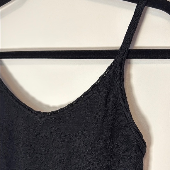 Vintage Jones New York Elegant Black Floral Pattern Knit Camisole Top Size M - Picture 2 of 11